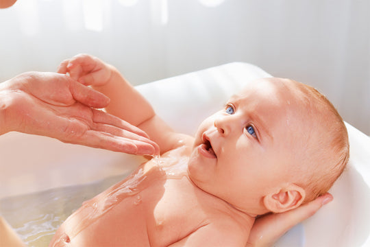 Everything you need to know about a baby’s first bath